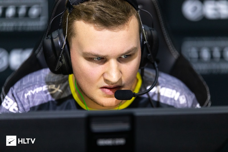 Место flamie займет один из игроков NAVI Junior