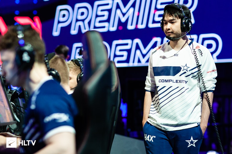 Complexity расстается со своим тренером