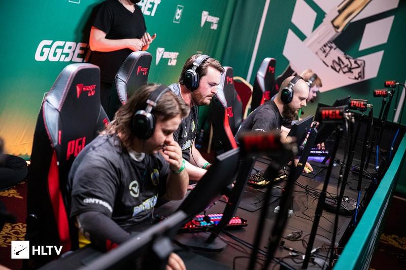 Dignitas планирует полностью перестроить свой ростер по CS:GO